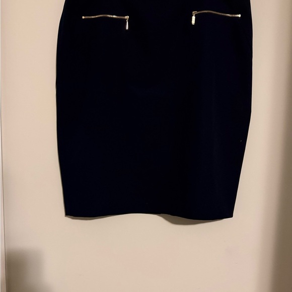 Tommy Hilfiger Dresses & Skirts - Tommy Hilfiger Black Knee-Length Pencil Skirt for Work